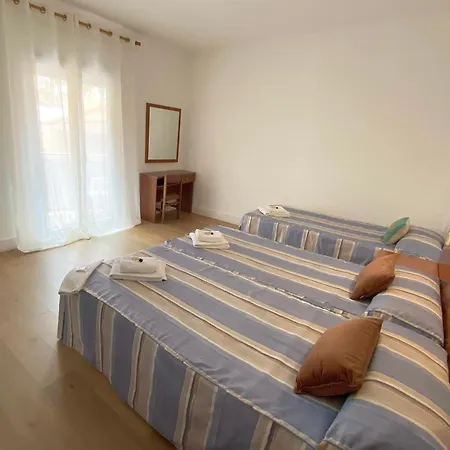 Hotel Medium Montecarlo Palafrugell Room photo